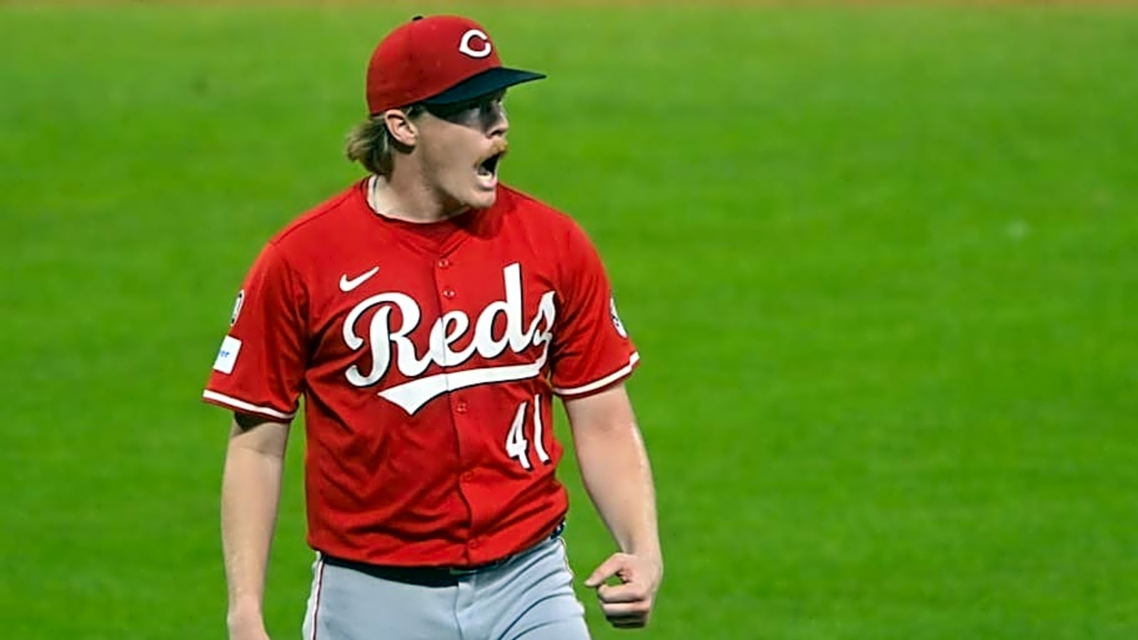 Watch and Listen to Andrew Abbott&#39;s Final Out in Complete Game Shutout Over Guardians