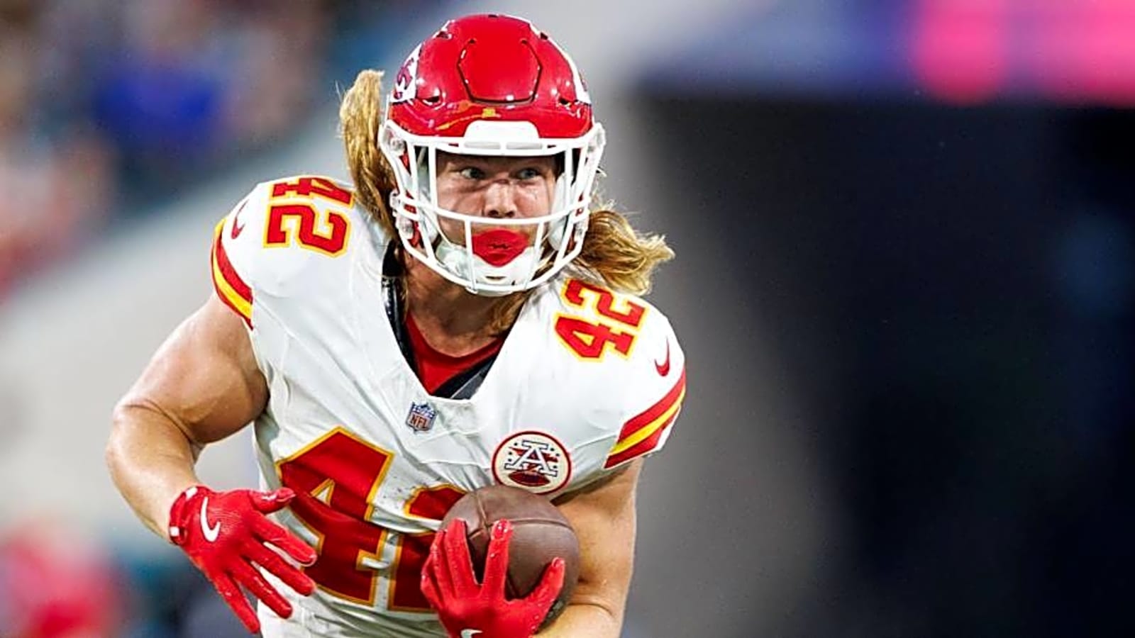 Chiefs&#39; Carson Steele Reflects on Making 53-Man Roster Last Season