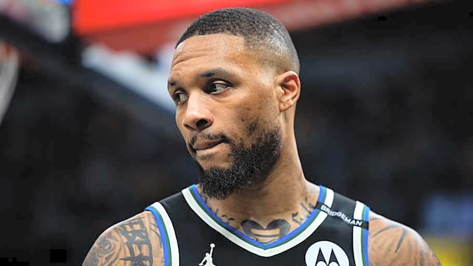 NBA Legend Dwyane Wade Reacts to Damian Lillard&#39;s Big Decision