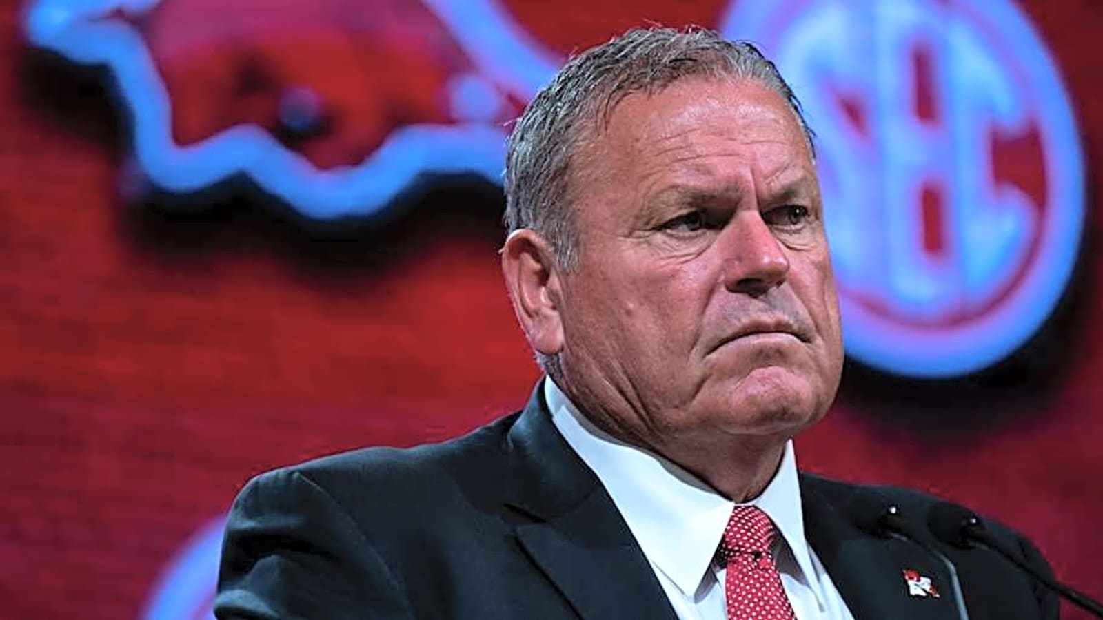 Biggest question for Razorbacks can&#39;t be answered by Pittman