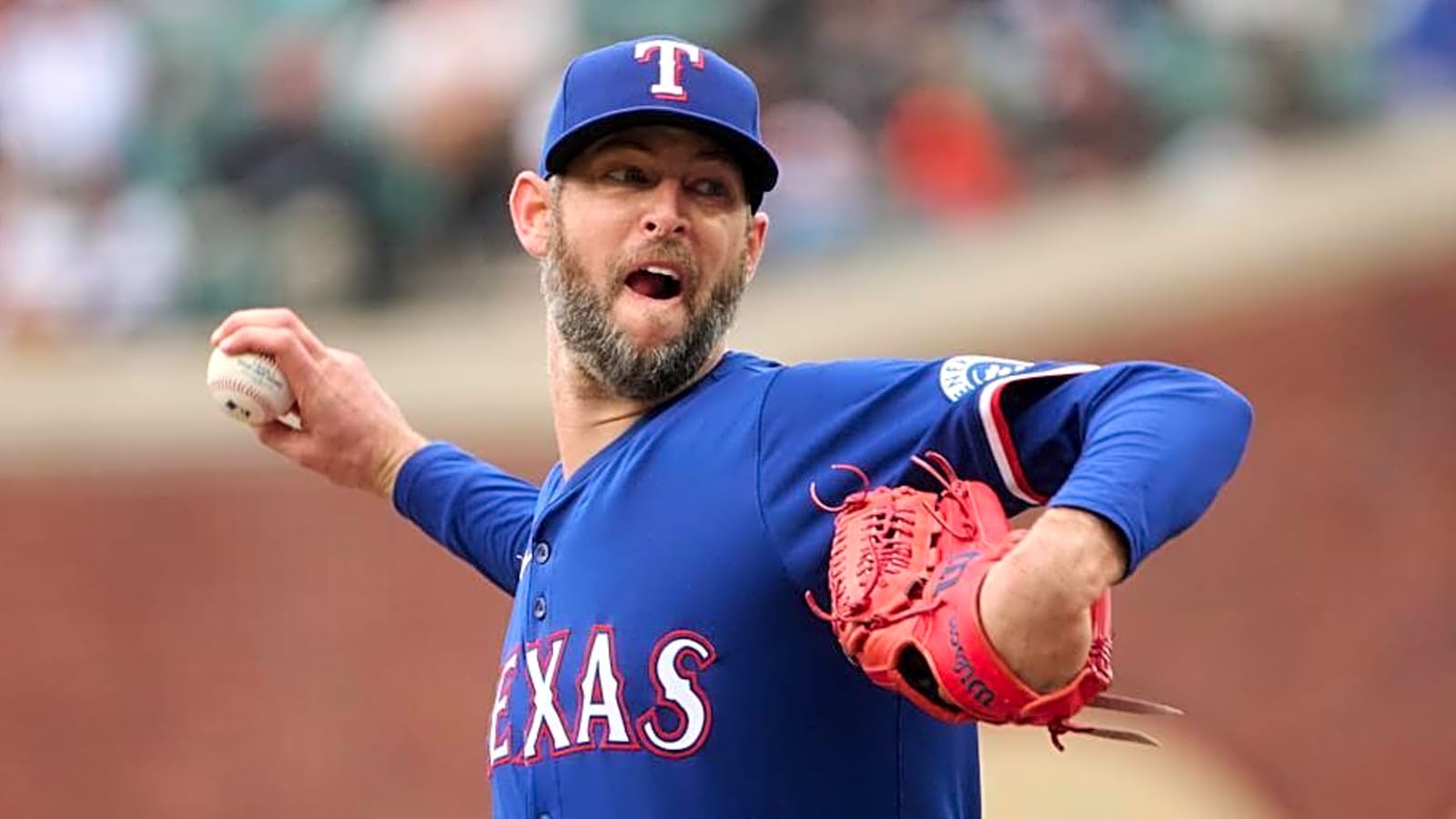 Rangers Remove Reliever Chris Martin from Rockies Game with Elbow Tightness