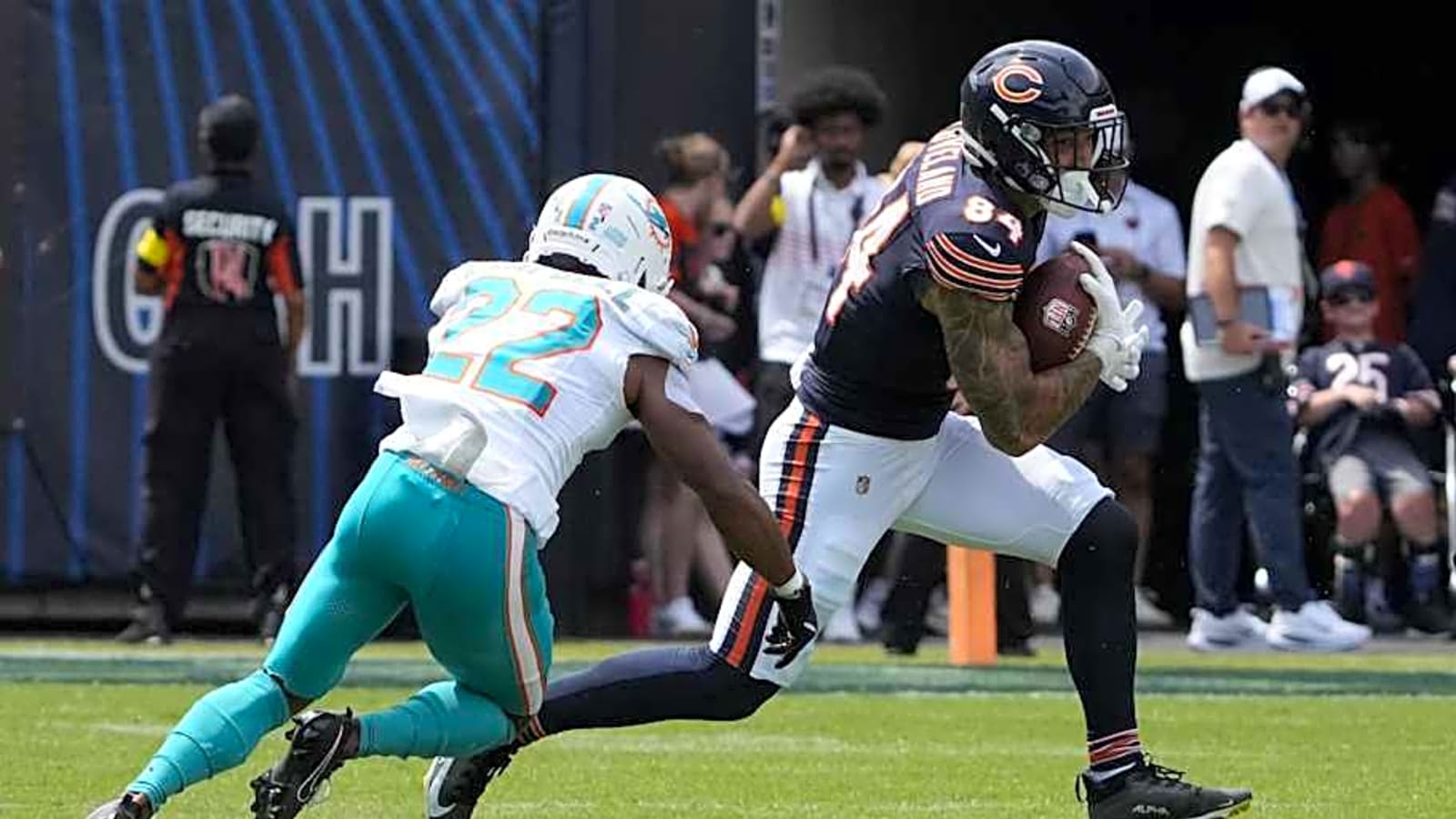 Bears&#39; Colston Loveland dubbed preseason winner among 2025 first-round picks