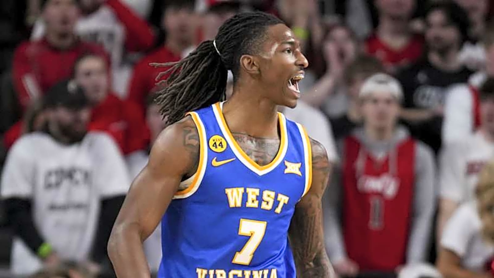 Scouts Take Notice: Javon Small Gaining Traction in 2025 Mocks Draft Projections