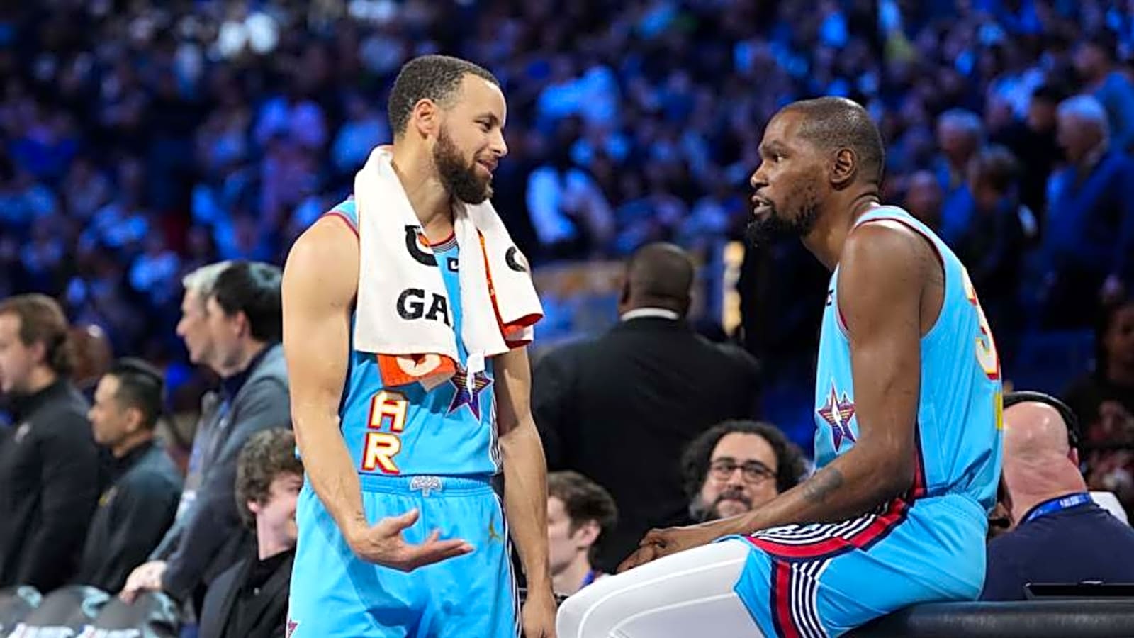 Stephen Curry Says Rockets&#39; Kevin Durant Deserved Both Finals MVPs