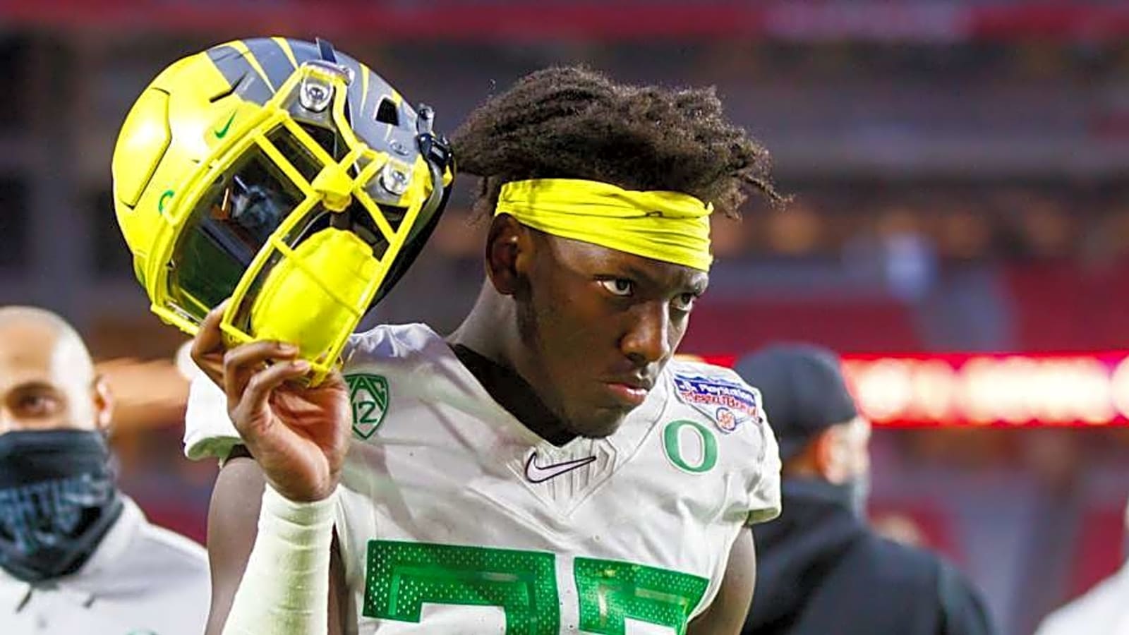 EXCLUSIVE: Verone McKinley III Reacts to Returning To Oregon Ducks, Working For Dan Lanning