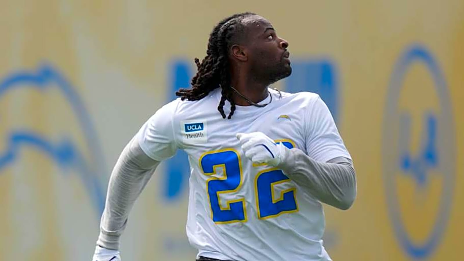 Chargers&#39; Najee Harris injury update from NFL insider after fireworks accident