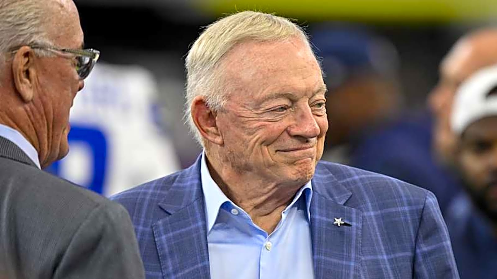 Jerry Jones explains Cowboys&#39; approach to trade deadline amid Crosby chaos