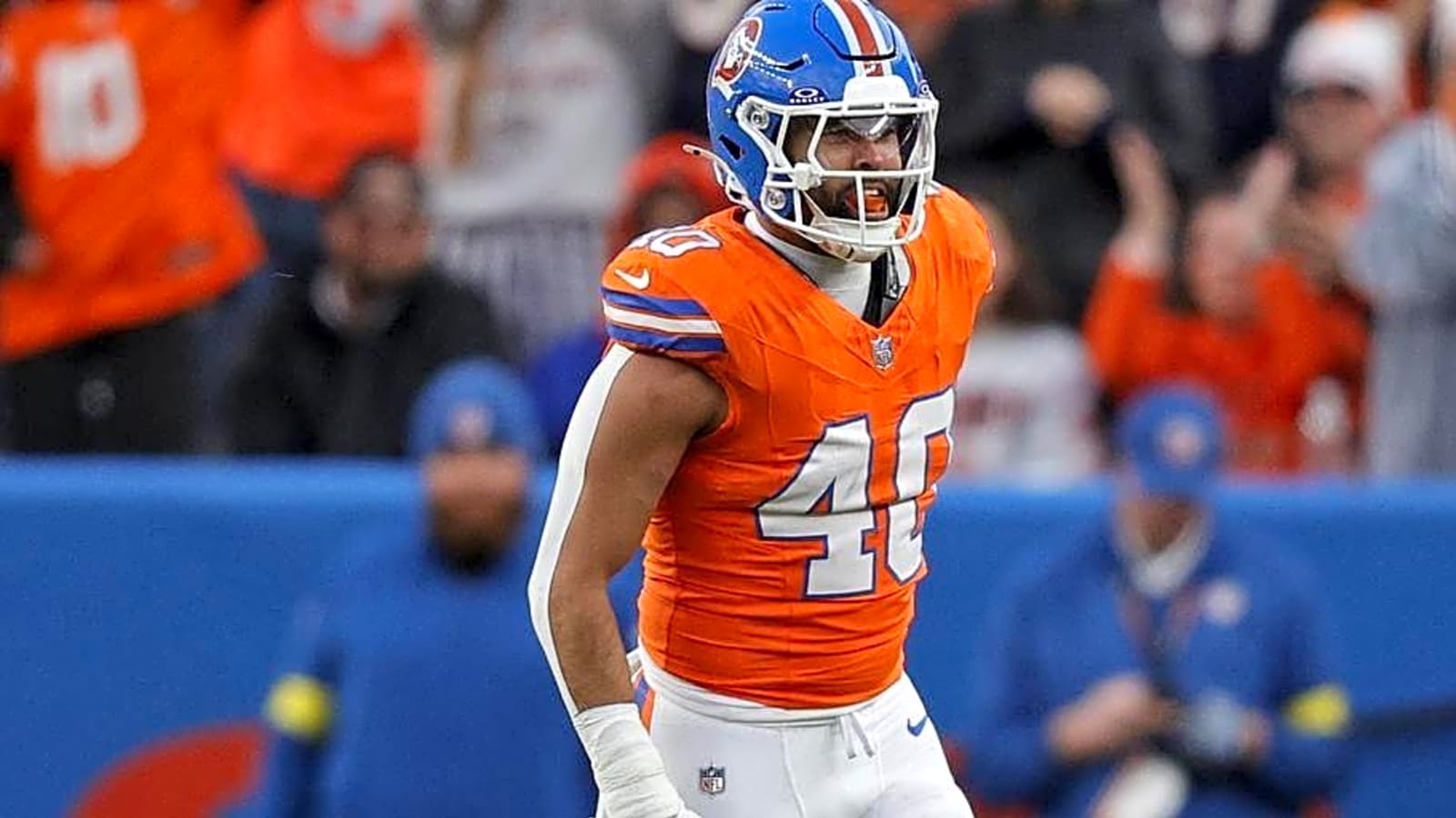 Payton Illustrates Why Broncos Re-Signed ILB Justin Strnad