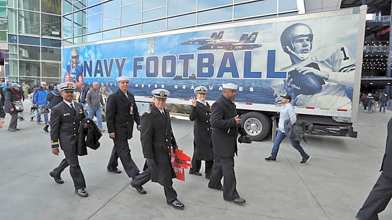 Notre Dame Looms Large on Navy Football&#39;s Schedule Once Again