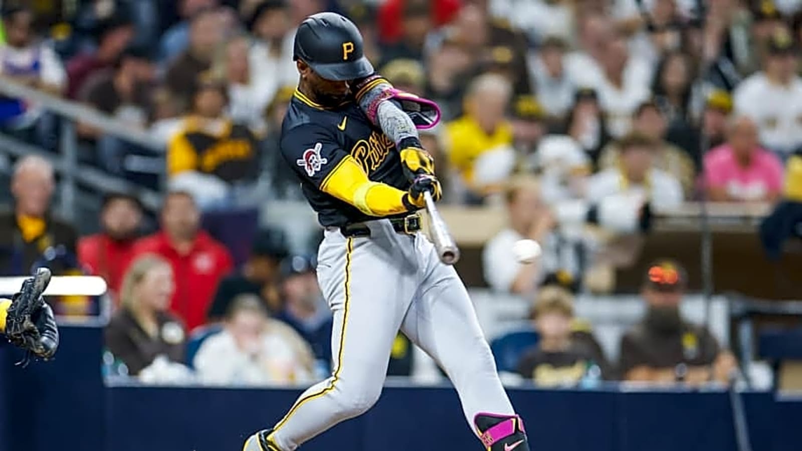 Andrew McCutchen Ties Roberto Clemente on Pirates Home Run List