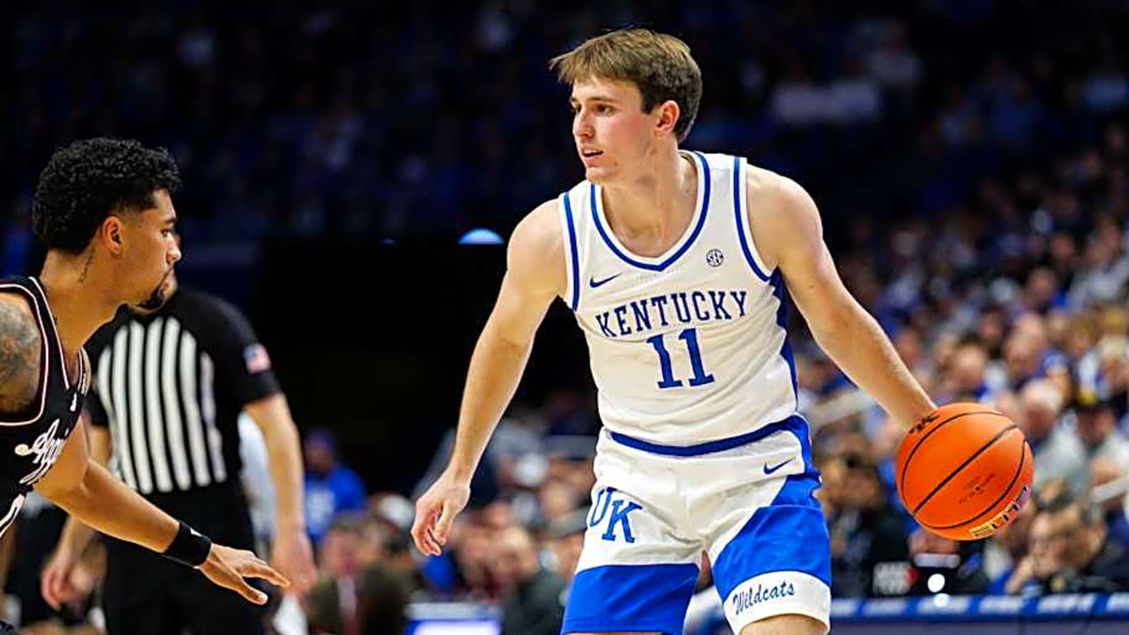 Kentucky&#39;s top rivals are after former Wildcat Travis Perry