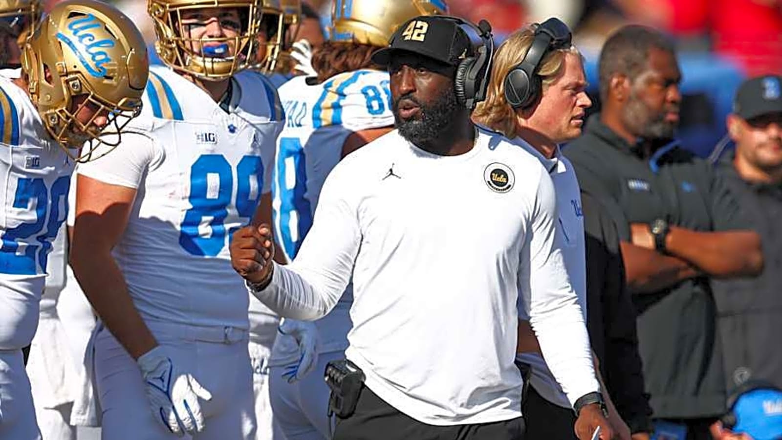 UCLA&#39;s 2026 Class Soars Into Top-10 Following Schwerzel Pledge
