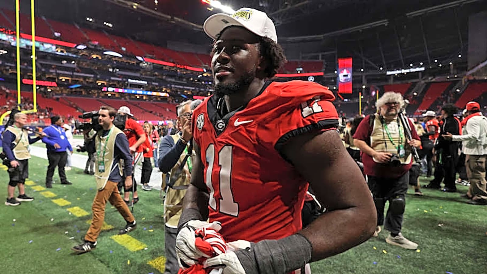 Atlanta Falcons Star Player Excited to Play With Georgia&#39;s Jalon Walker