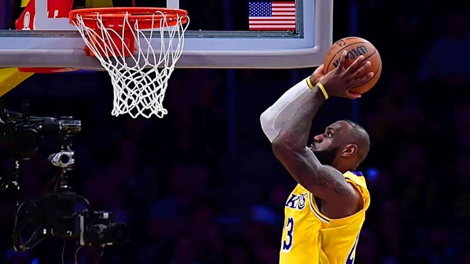 Former NBA Veteran Olden Polynice Doesn&#39;t Hold Back on LeBron James Disrespect