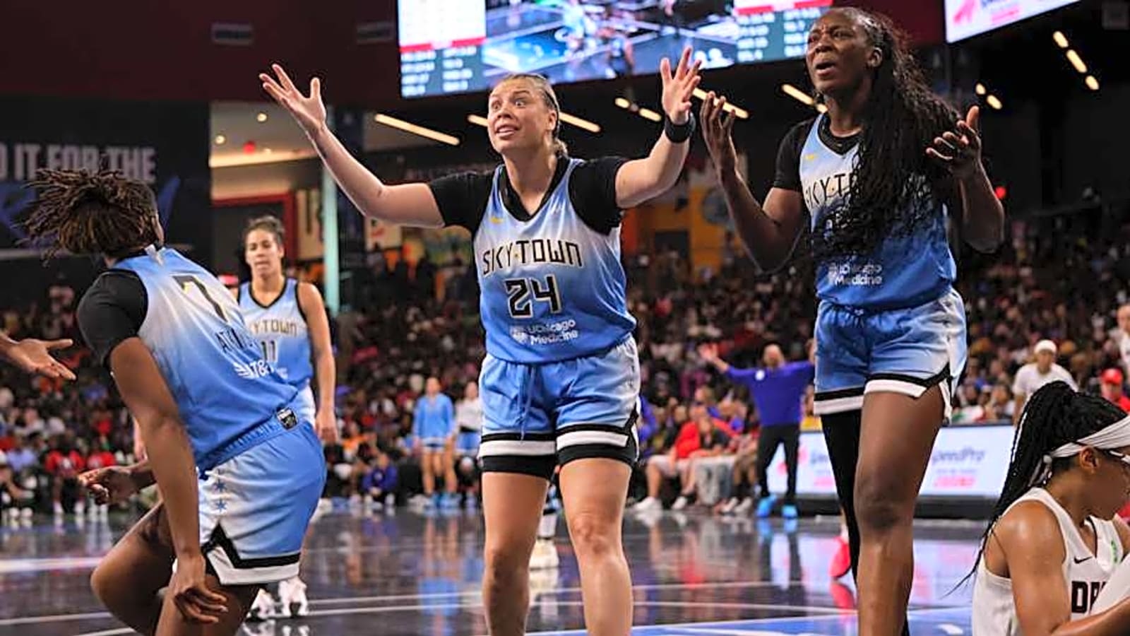 Sky Wide Open: Chicago’s Perimeter Defense Is Broken