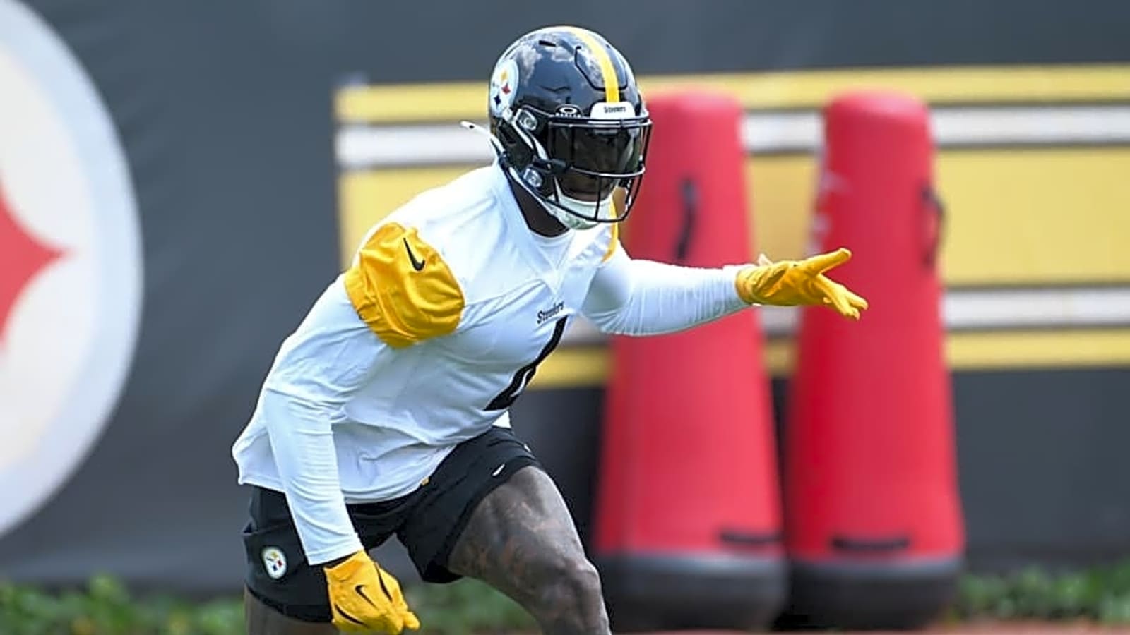 Seahawks GM John Schneider details DK Metcalf conversations before trade to Steelers