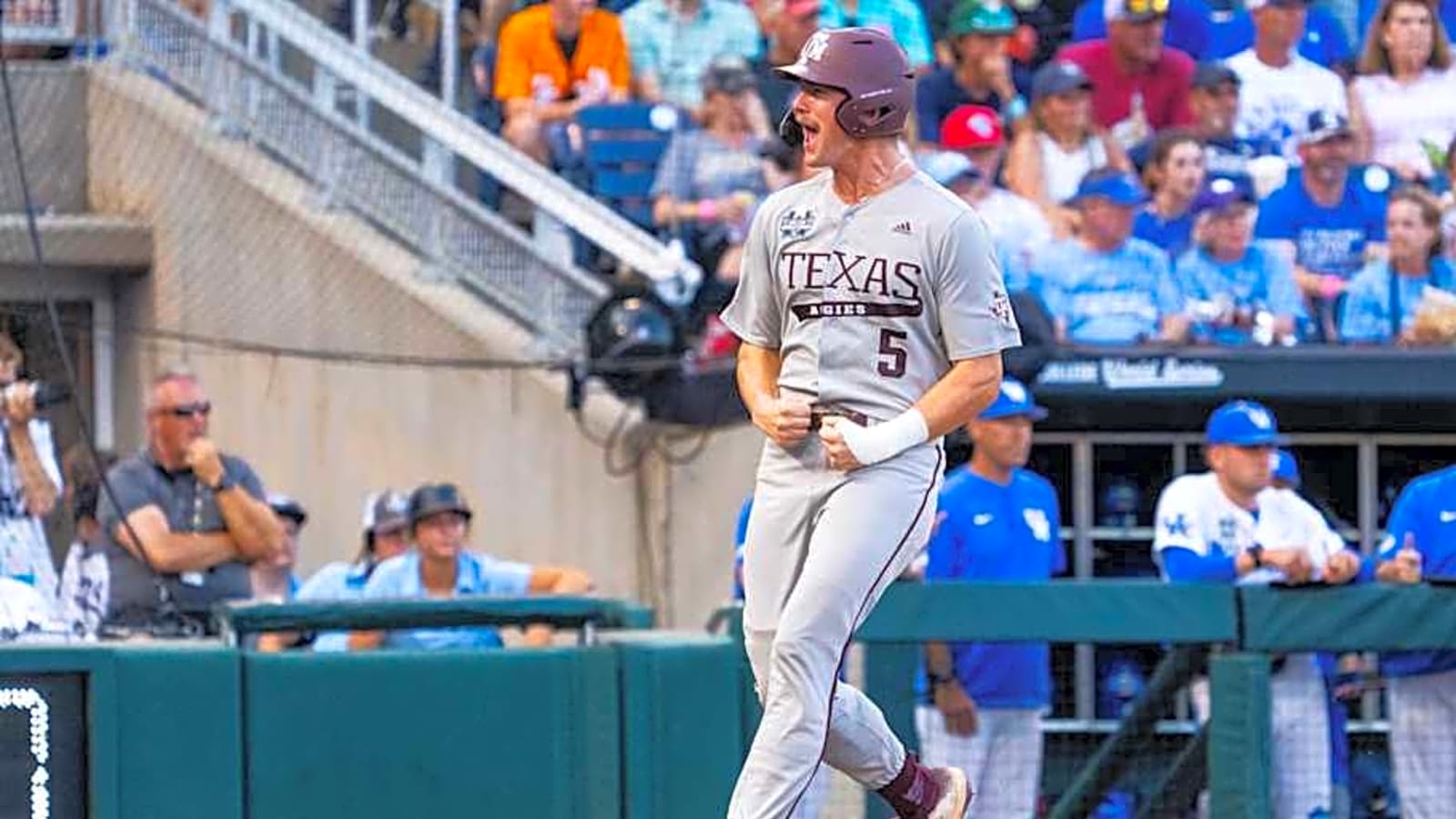 Michael Earley Previews Texas A&M&#39;s Critical Arkansas Series After Midweek Win