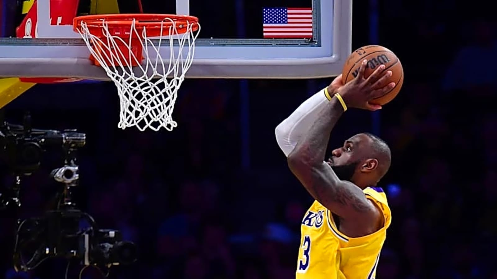 Rams&#39; Davante Adams Gives LeBron James Scouting Report