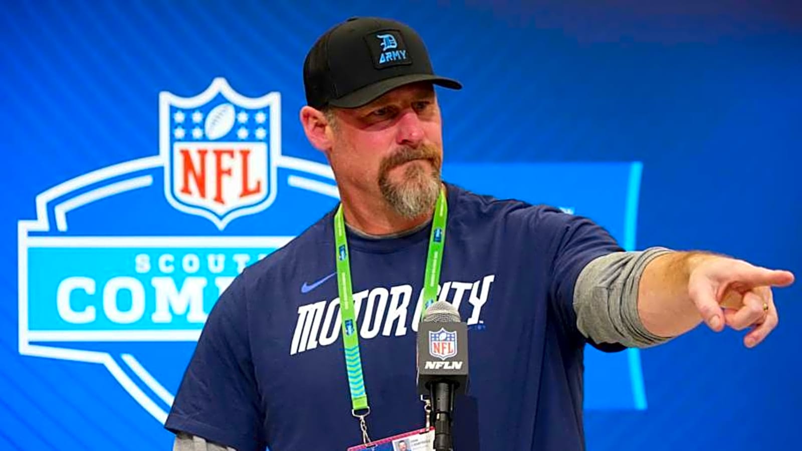 Texas A&M Aggies&#39; Dan Campbell Intentionally Started Practice Fight With Cowboys