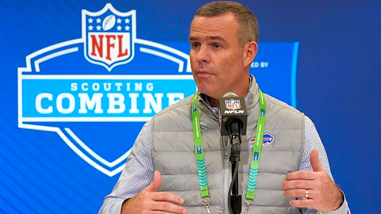 Bills insider: &#39;Keep an eye on&#39; Buffalo trade back from No. 30 pick with NFC team
