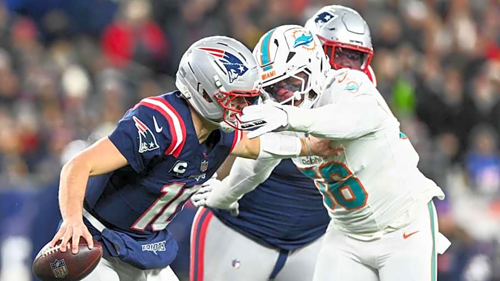 Patriots Hit With Locker Room Illness Before Playoff Game