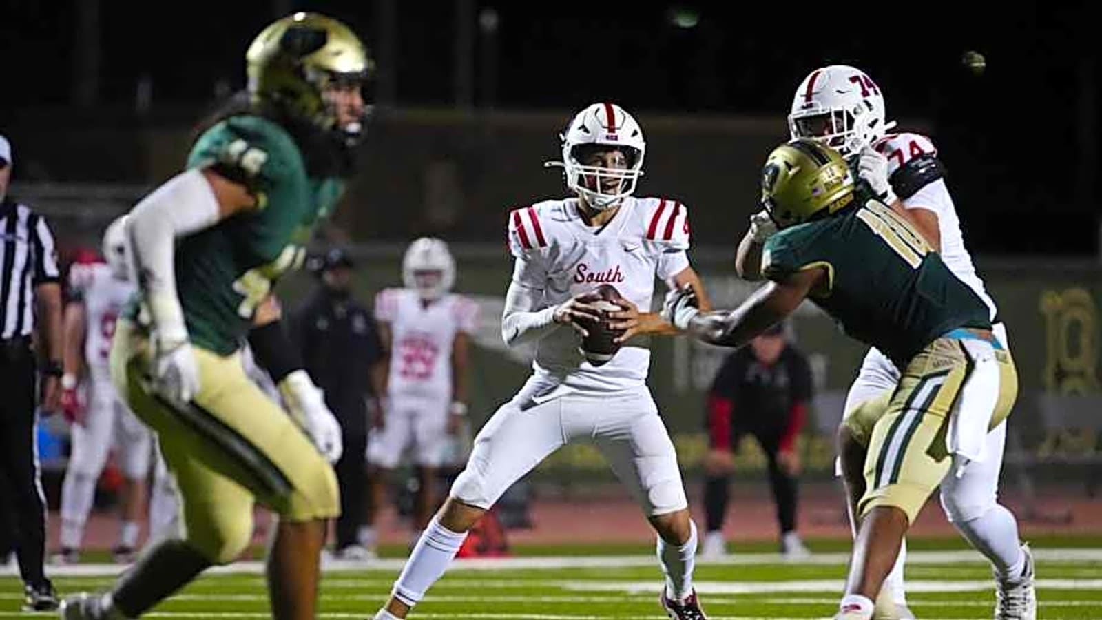 $213,000 4-Star QB Prospect Flips Commitment To College Football Powerhouse