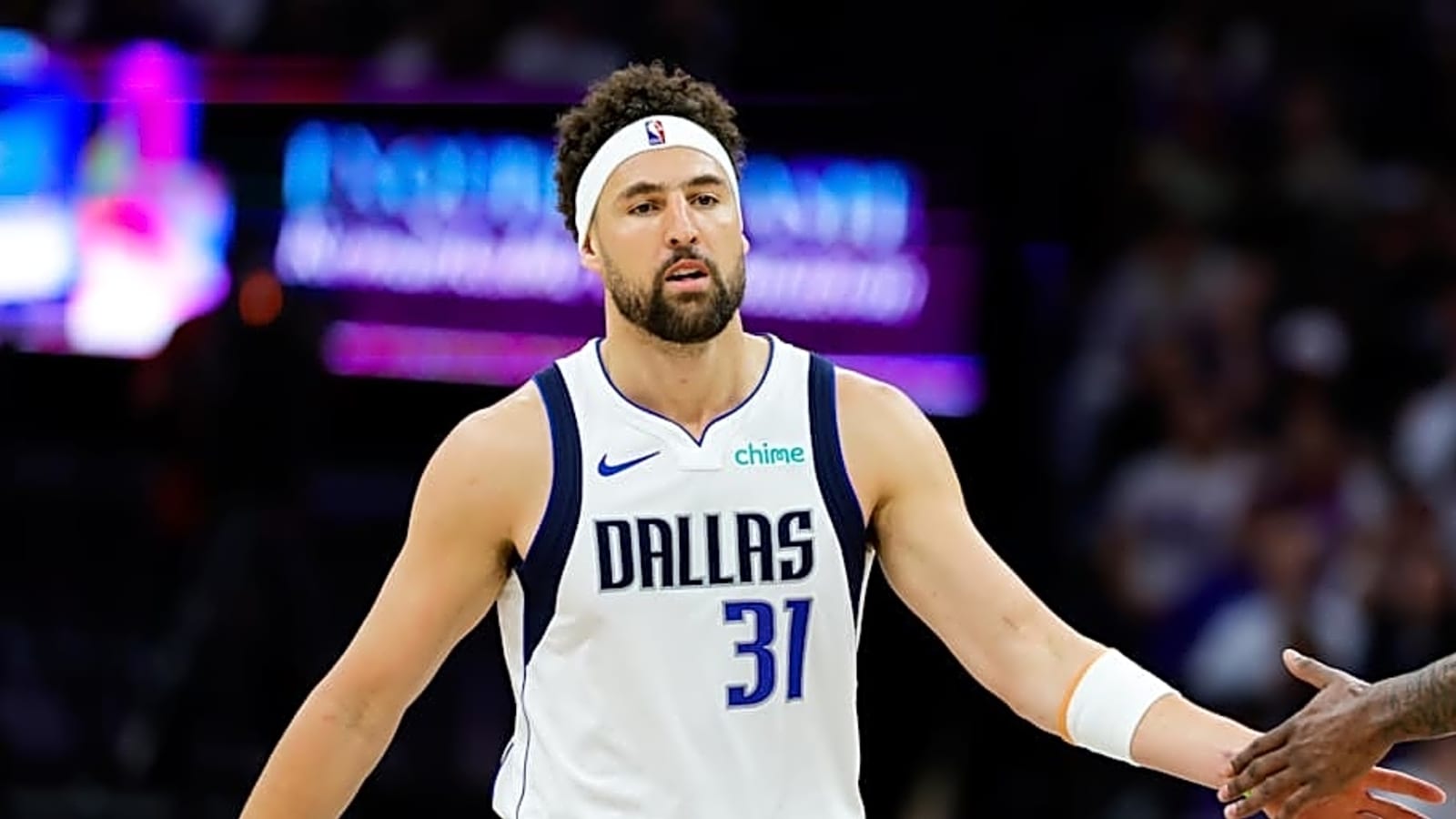 Mavericks&#39; Klay Thompson sends message to star Hornets rookie
