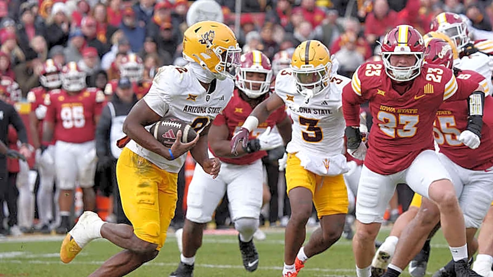 Arizona State Locker Room Rallying Behind Jeff Sims