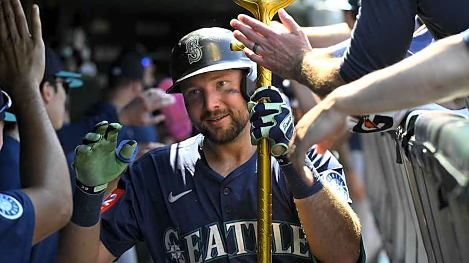 Watch: Seattle Mariners Fans Serenade Cal Raleigh With &#39;MVP&#39; Chants