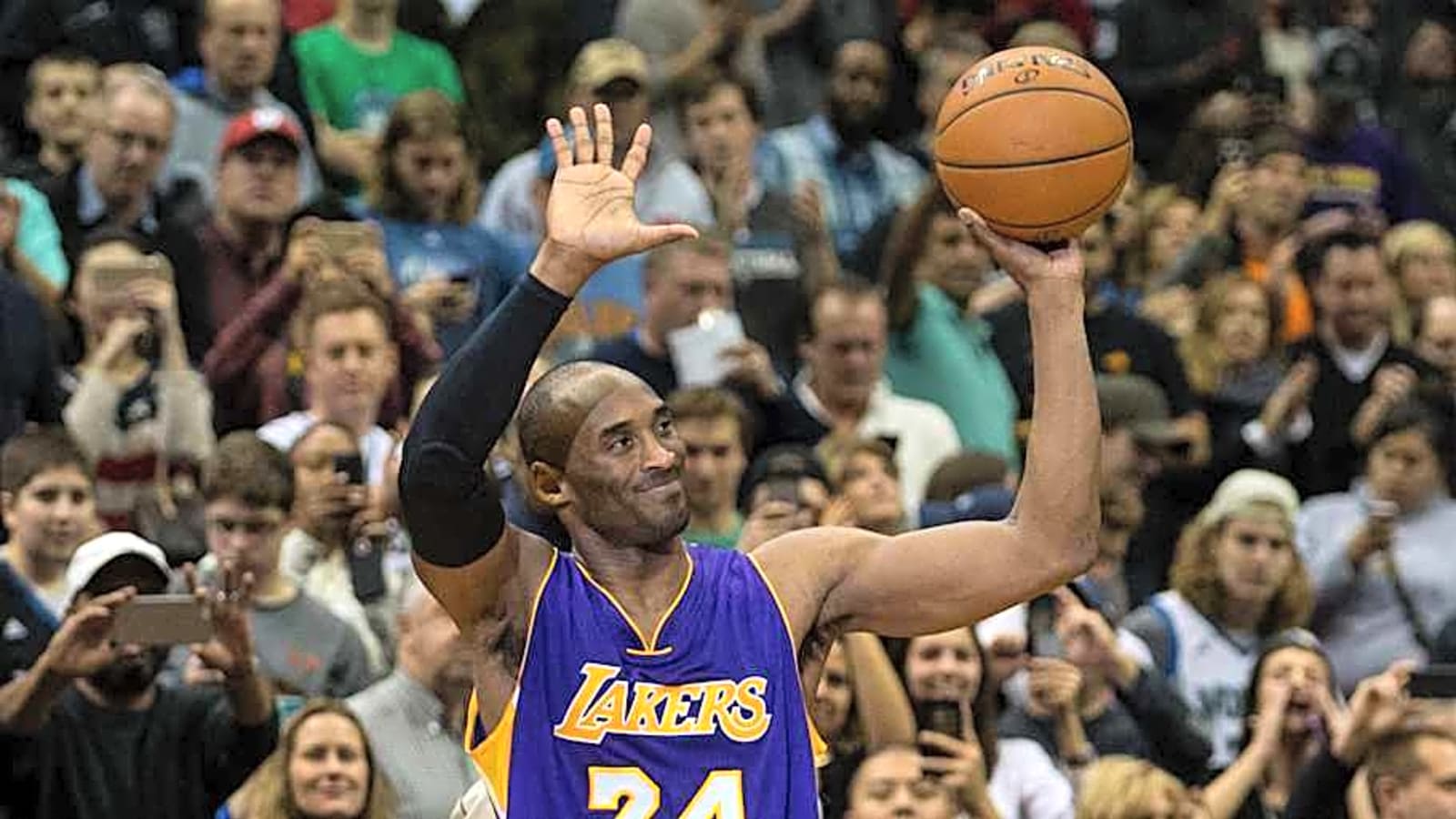Horace Grant Explains Why Kobe Bryant Was Closest Thing to Michael Jordan