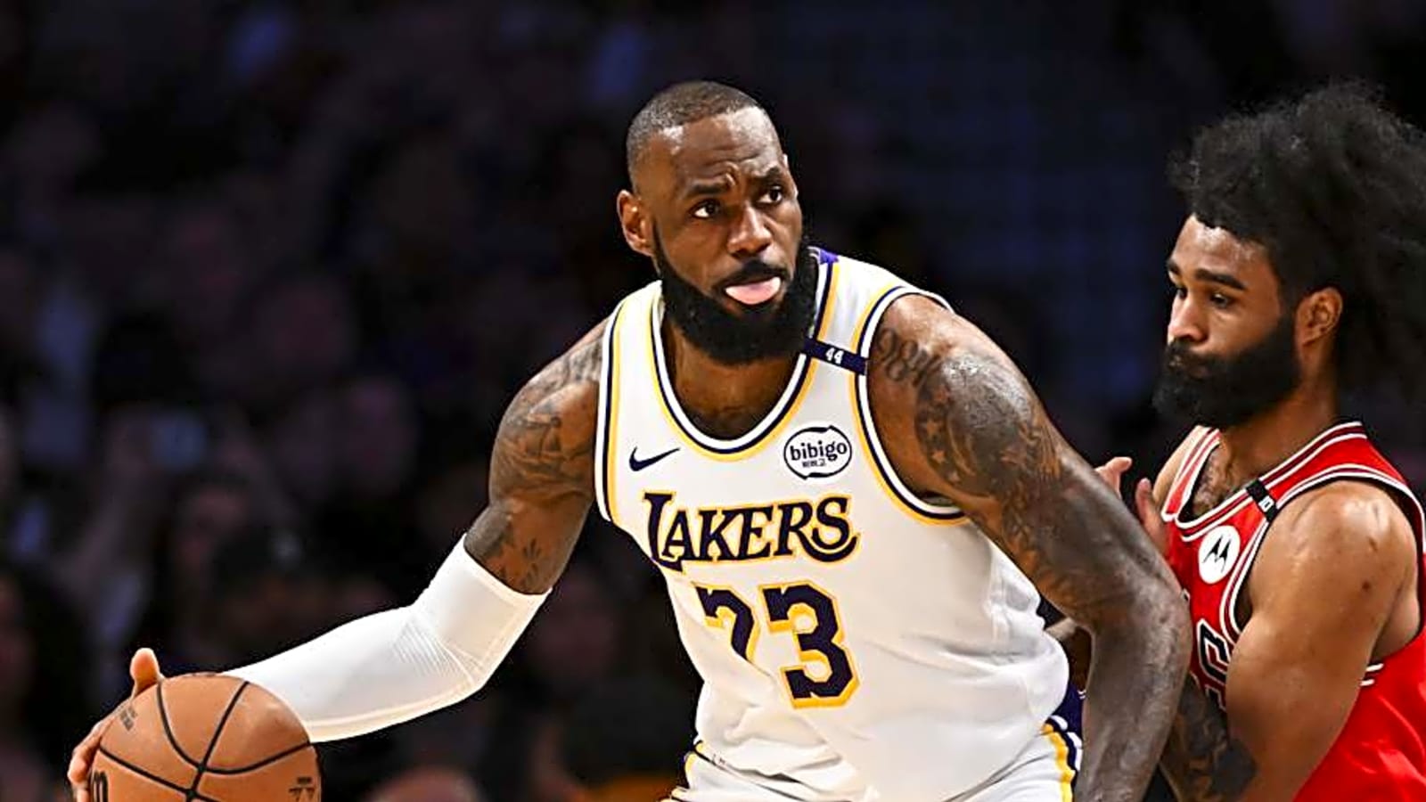 Chicago Bulls Legend Makes Bizarre LeBron James Statement