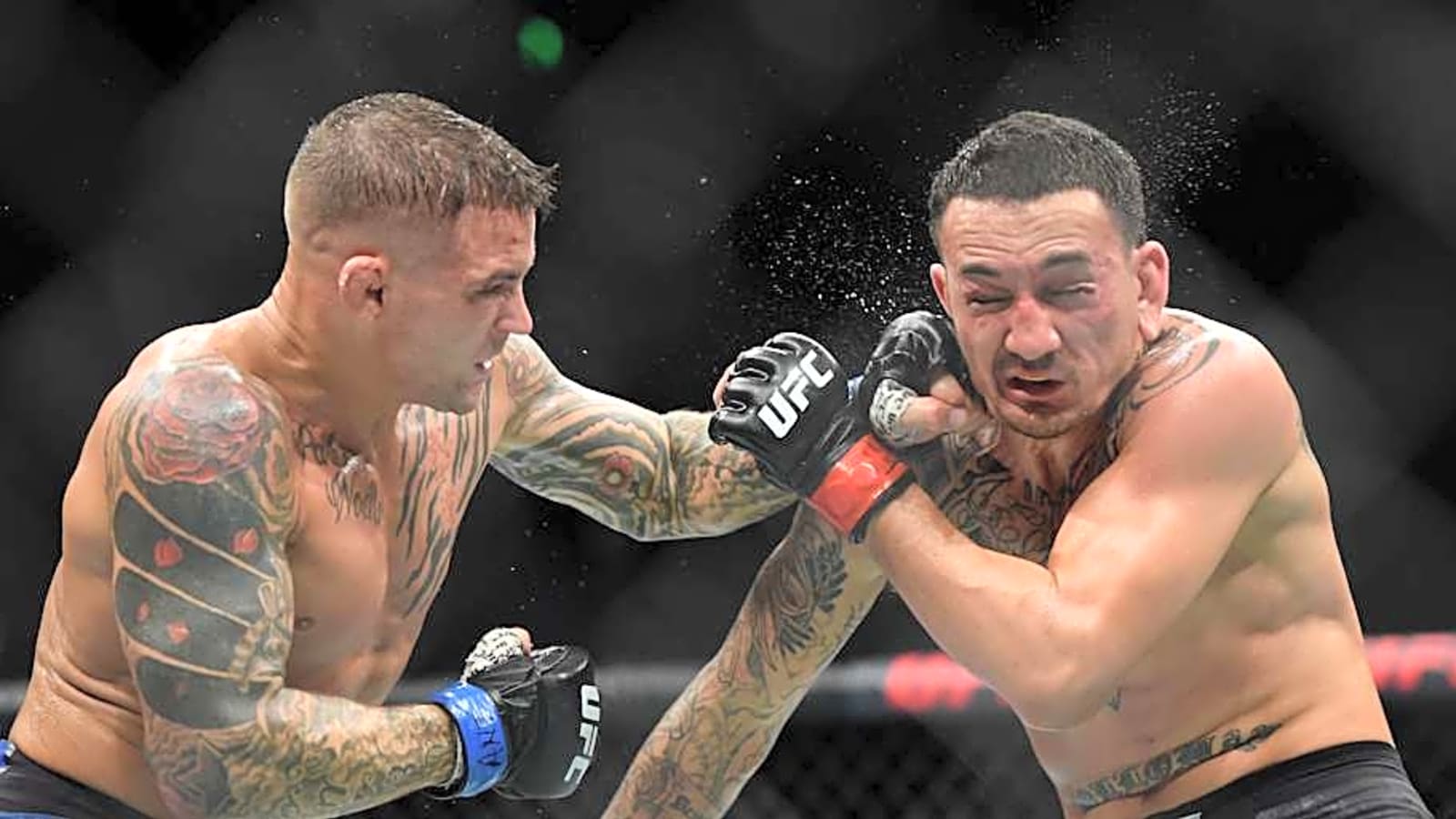 Controversial contender offers to back up Poirier vs Holloway at UFC 318