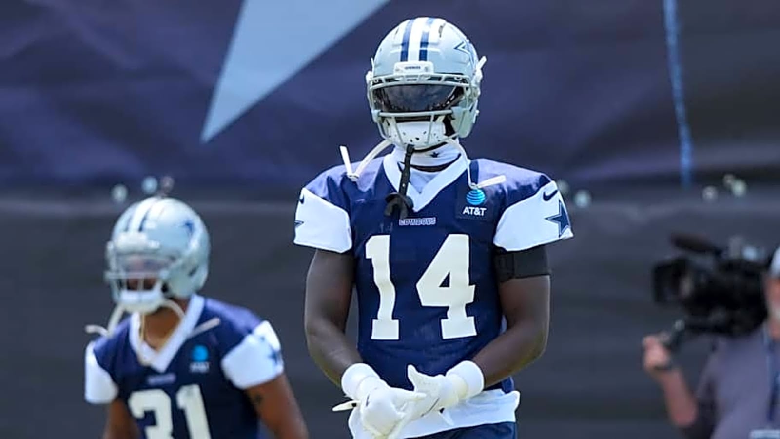 Dallas Cowboys' Markquese Bell Arrested on Felony Drug Charge
