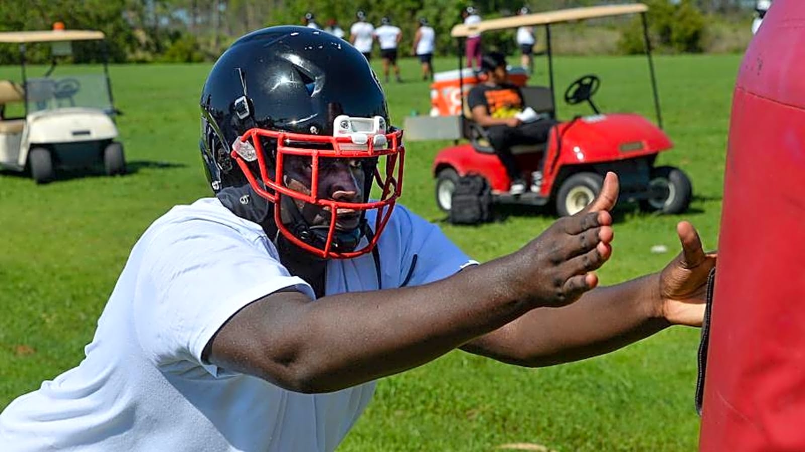 Can Oklahoma Transfer OL Fred Hinton Develop Into Key Player for Sooners?