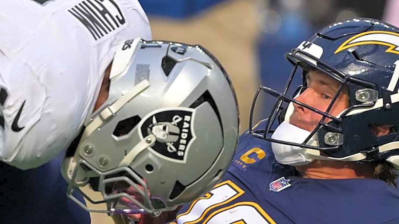 How the Undermanned Raiders Plan to Beat the Giants