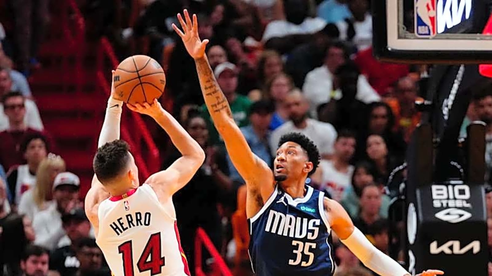 Tyler Herro and the Miami Heat reportedly targeting a return against the Mavericks