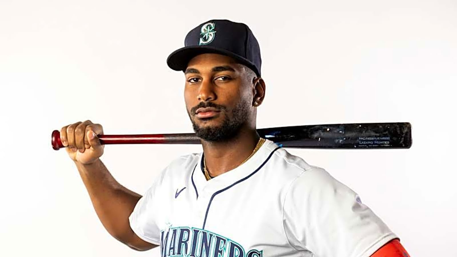 Seattle Mariners Prospect Lazaro Montes Wows in Futures Game Batting Practice