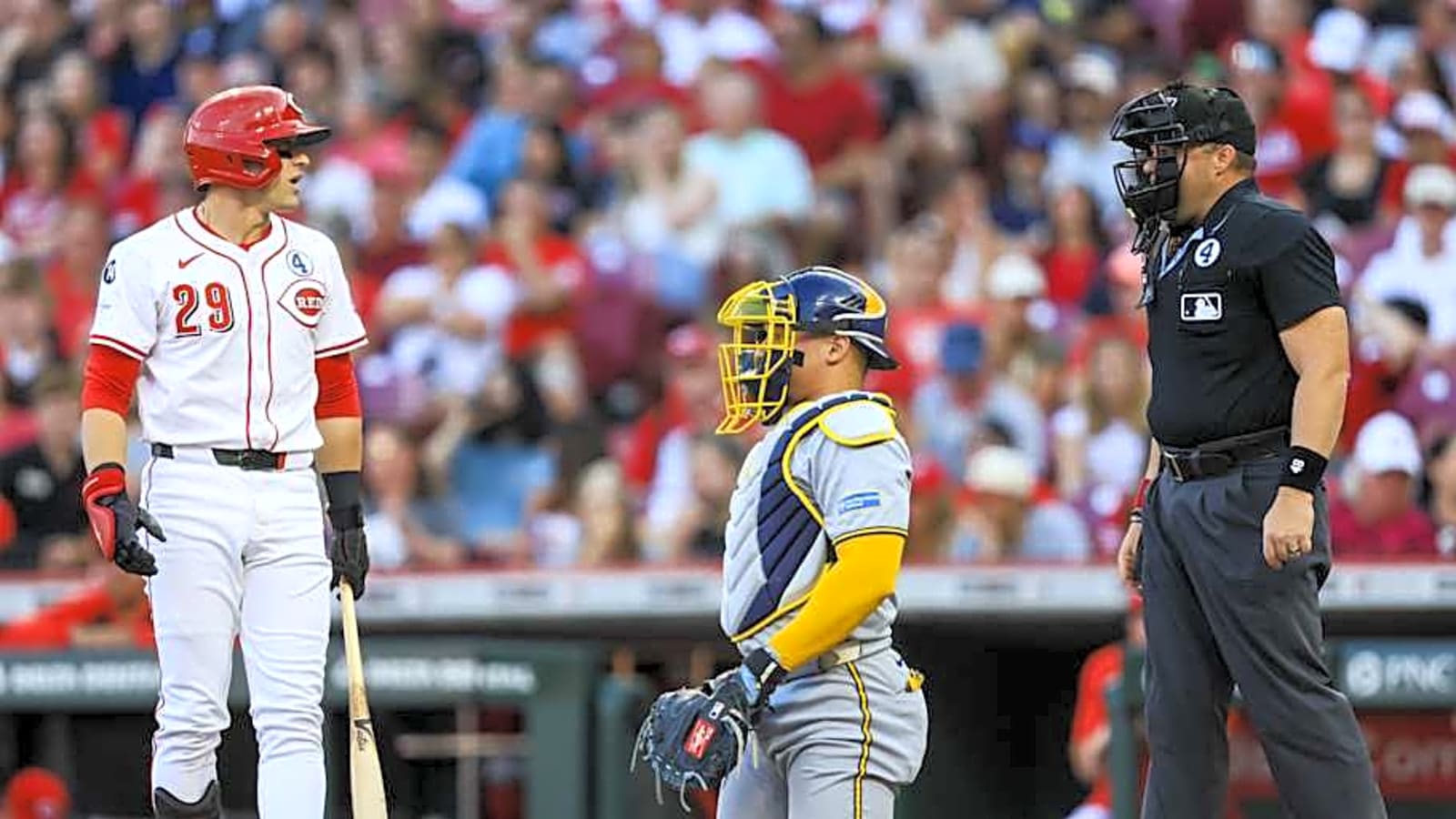 INSTANT REACTION: Reds Drop Third Straight, Fall to Brewers 3-2 on Monday