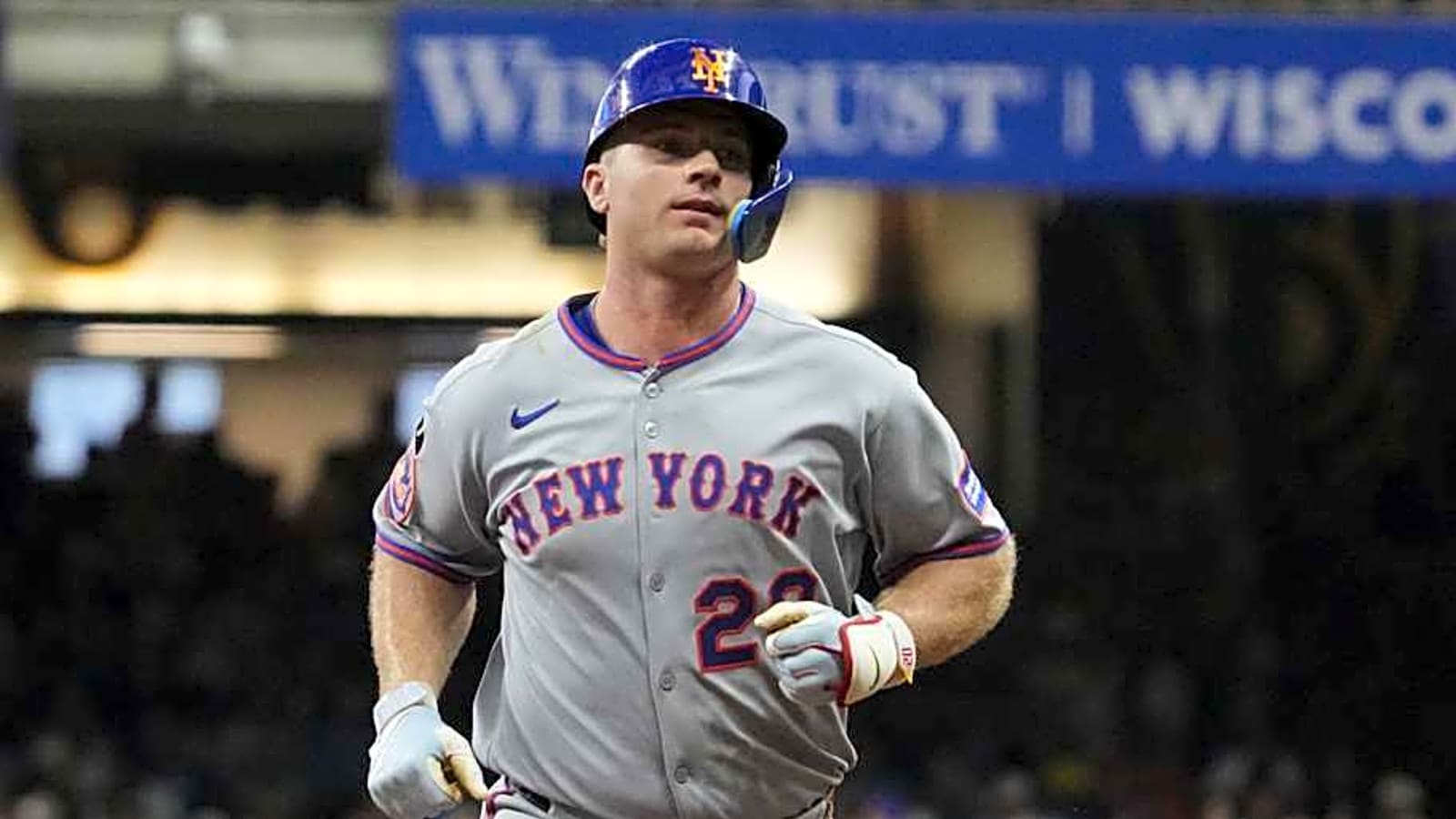 Former Gators Slugger Ties Mets Legend for Team Home Run Record