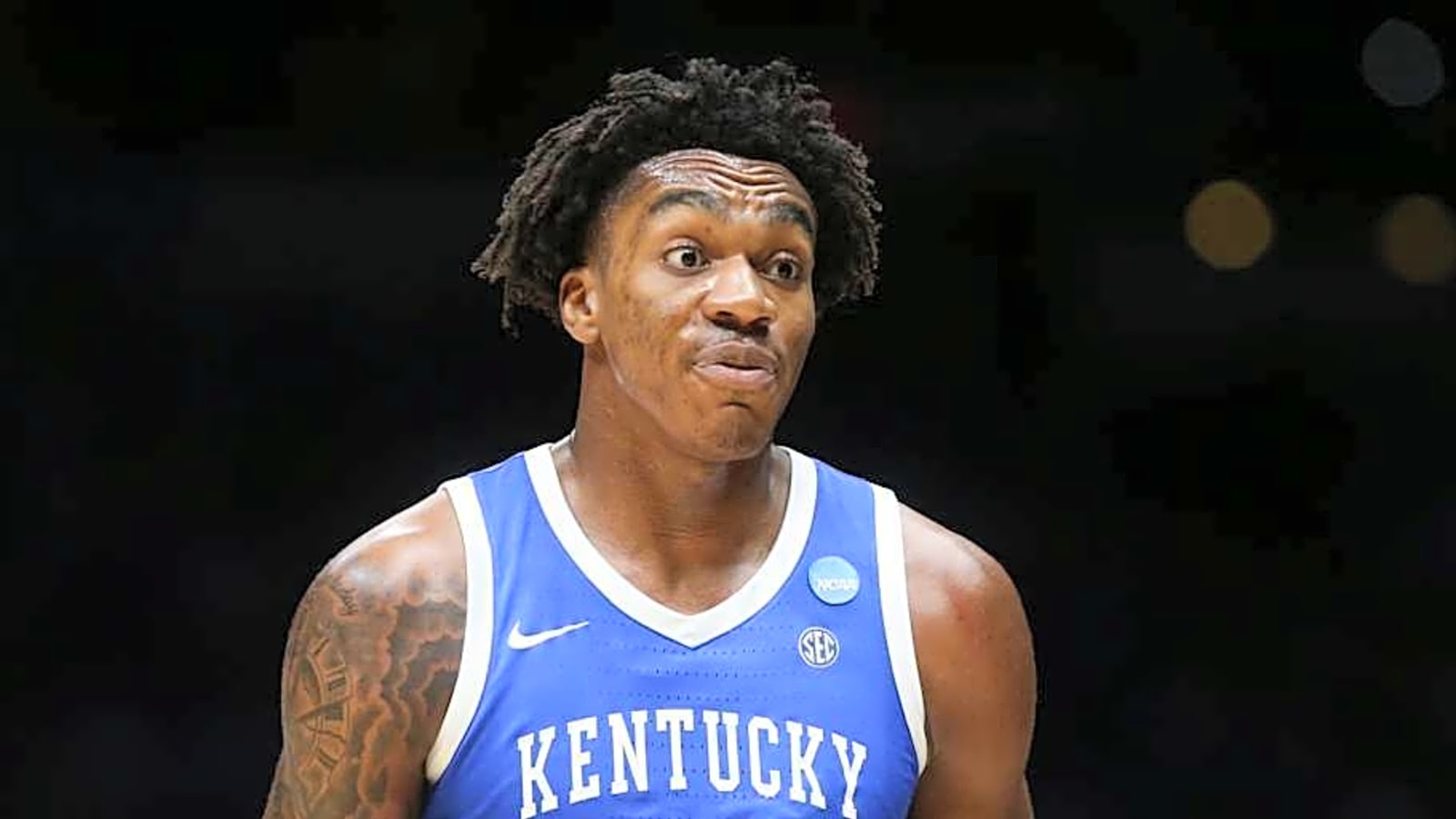 An NBA team needs to take a shot on former Kentucky center Amari Williams