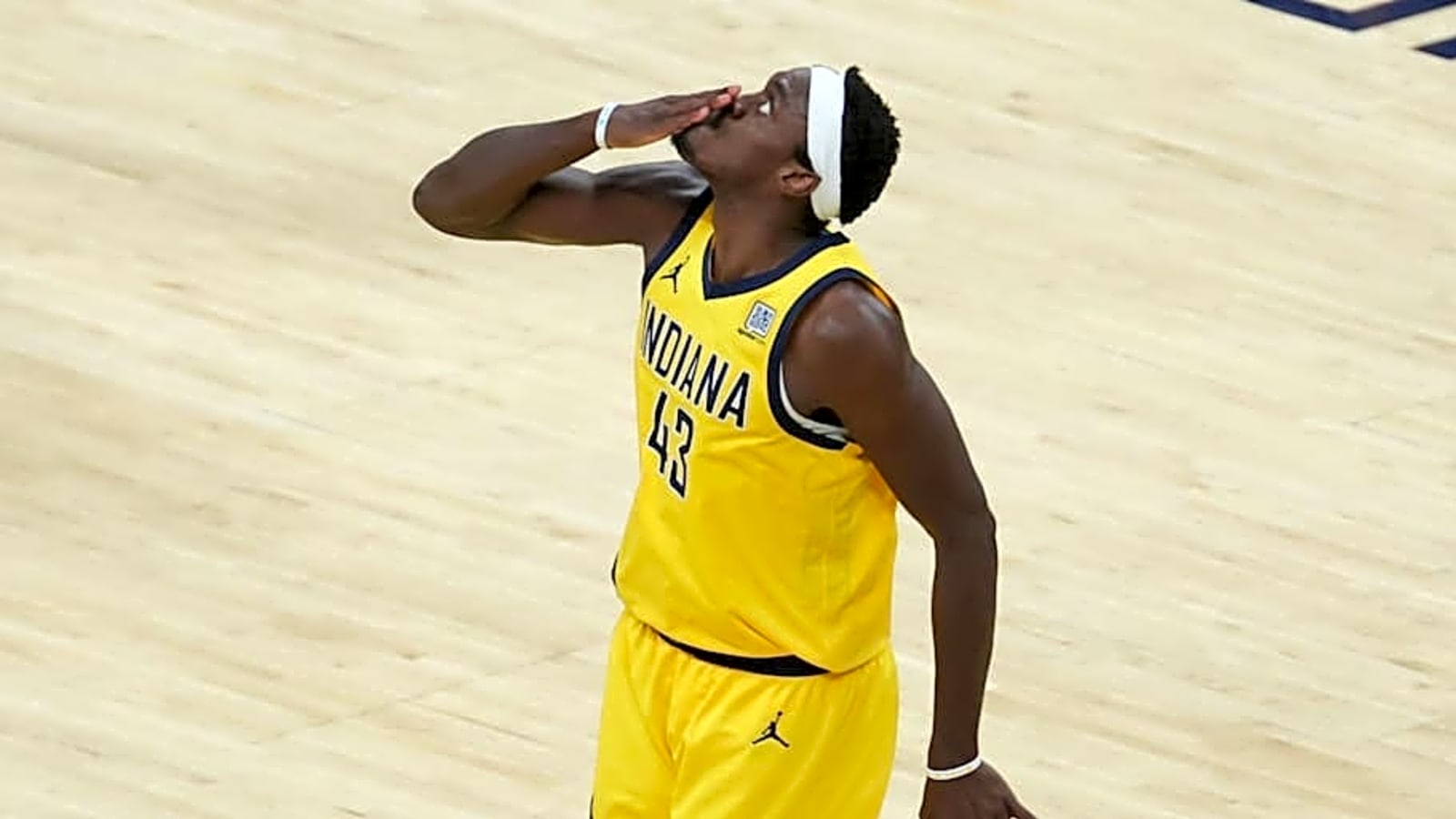 Ex-Clippers Star Makes Surprising Finals MVP Pick Ahead of Game 7