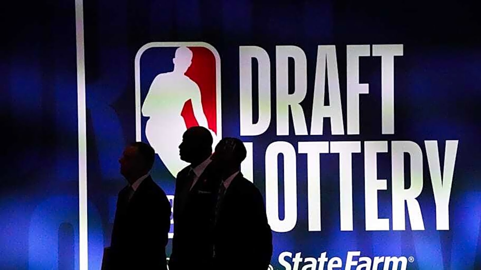 Rockets Land 10th Pick in NBA Draft Thanks to Suns