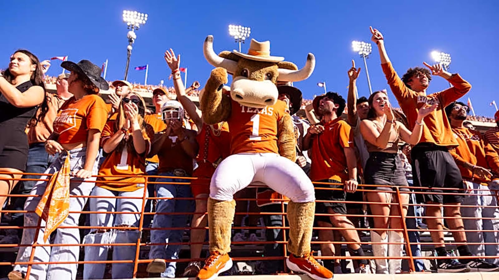 Delta Airlines Is Adding More Flights For Texas Longhorns Fans