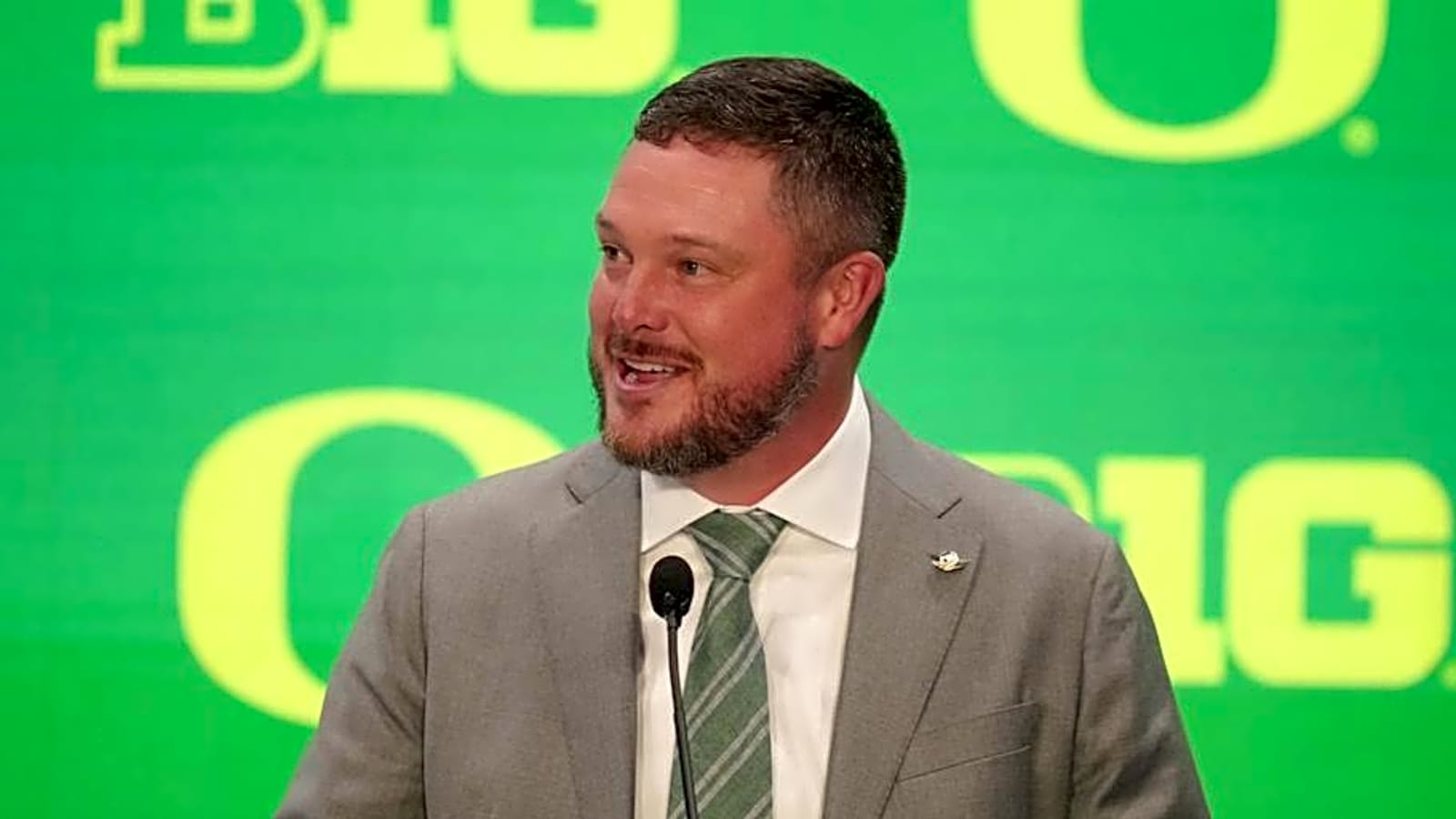 Oregon Ducks, Penn State In Recruiting Race For Elite Four-Star EDGE