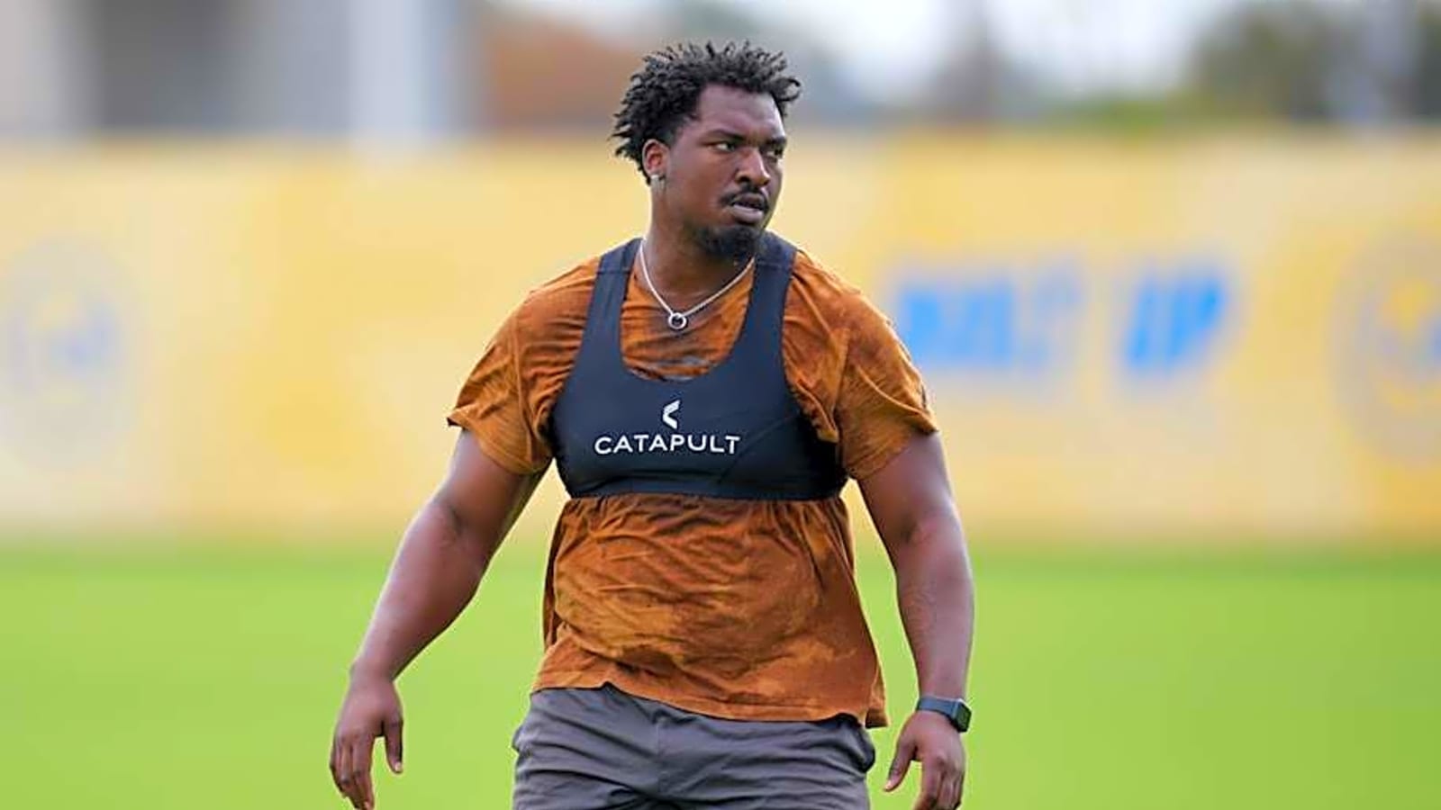 Justin Eboigbe continues to track as a breakout player at Chargers training camp