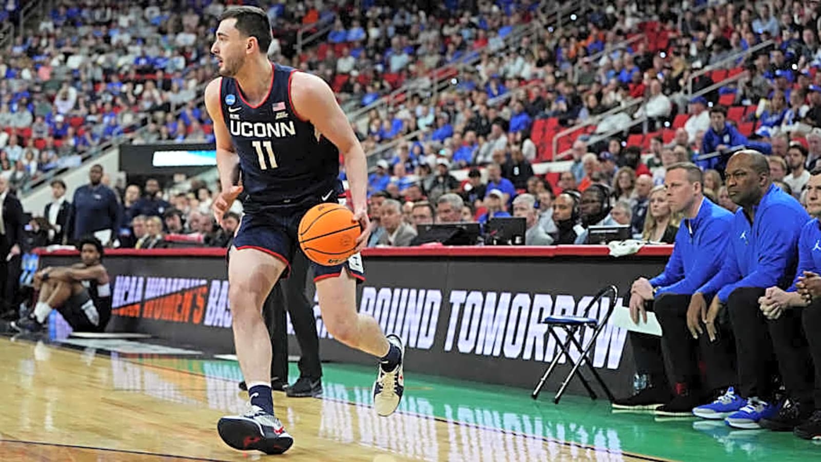 Ranking Drop Sparks Buzz Around Dan Hurley’s UConn Huskies Team