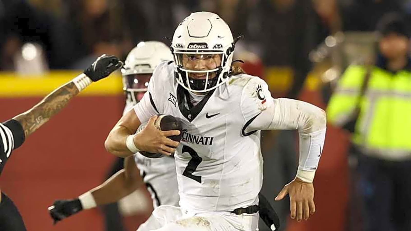 Blackshirts Stressing How to Defend Cincinnati&#39;s Running Quarterback