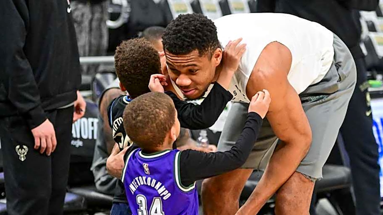 Bucks&#39; Giannis Antetokounmpo Debuts New Sneaker in Adorable Commercial With Daughter