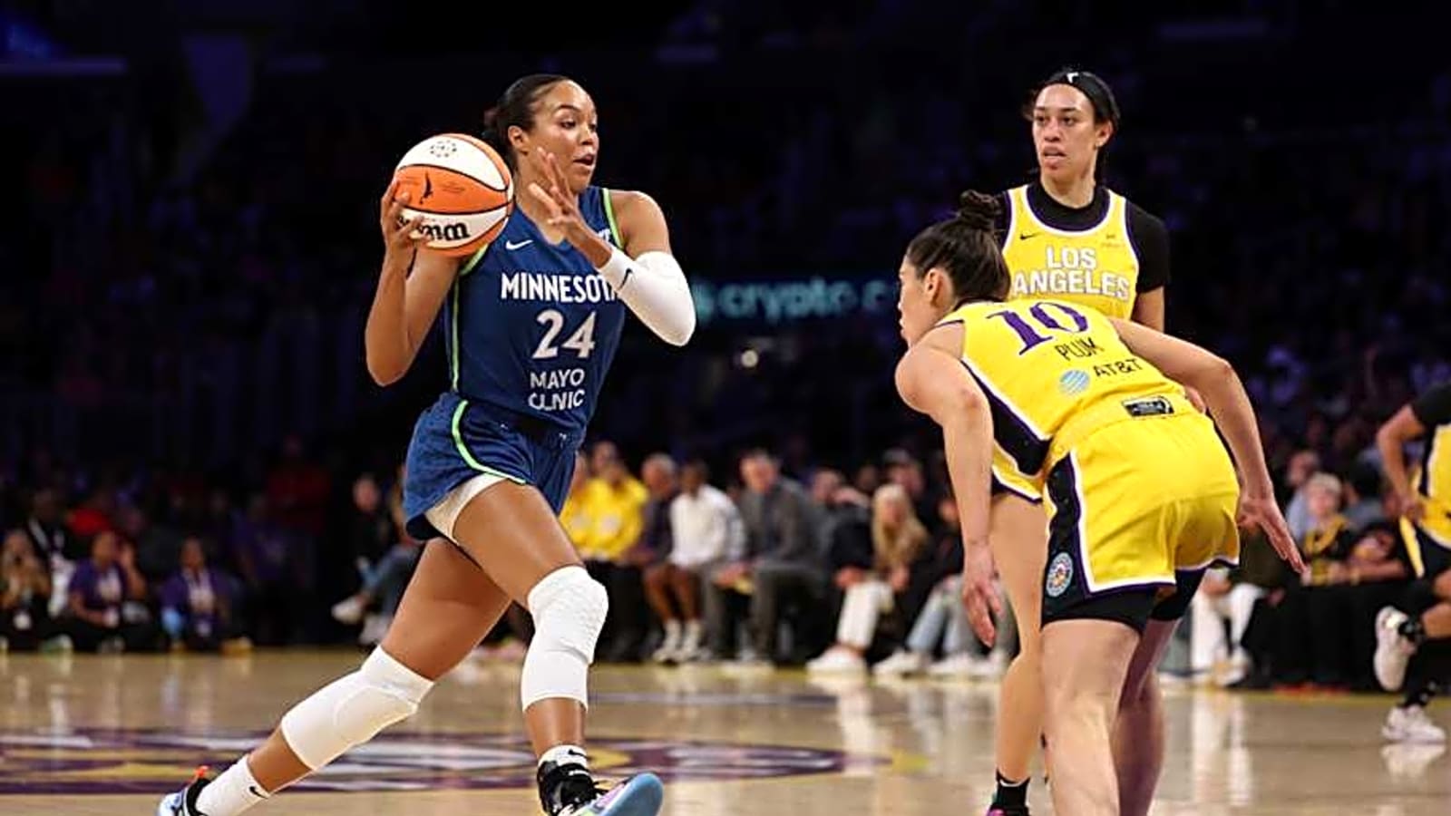 Sparks&#39; Stars Respond After Napheesa Collier Blasts WNBA Leadership, Officiating