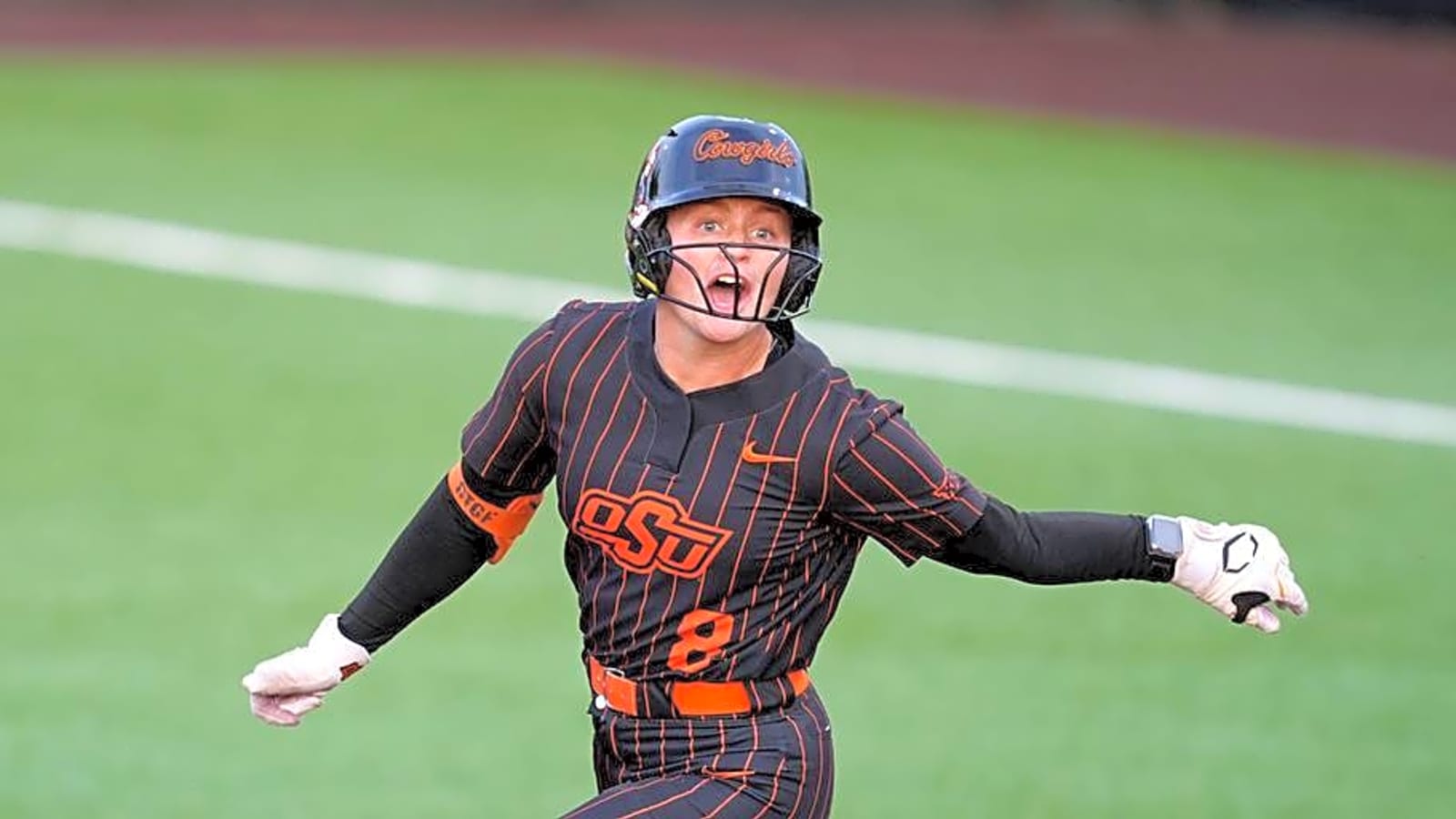 Rising Oklahoma State Softball Star Claims First Big 12 Weekly Award